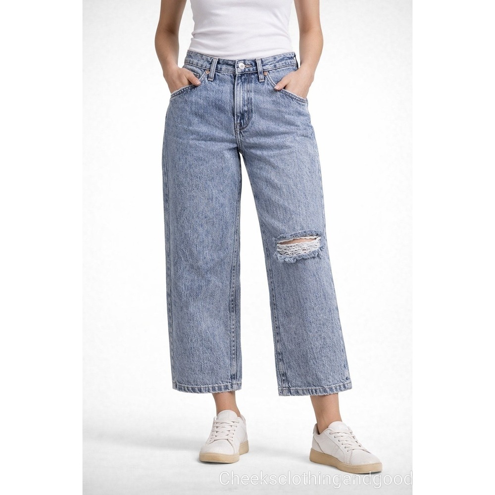 Levis SilverTab Low Baggy Crop‎ Jeans Light Wash Distressed Wide Leg Size 23